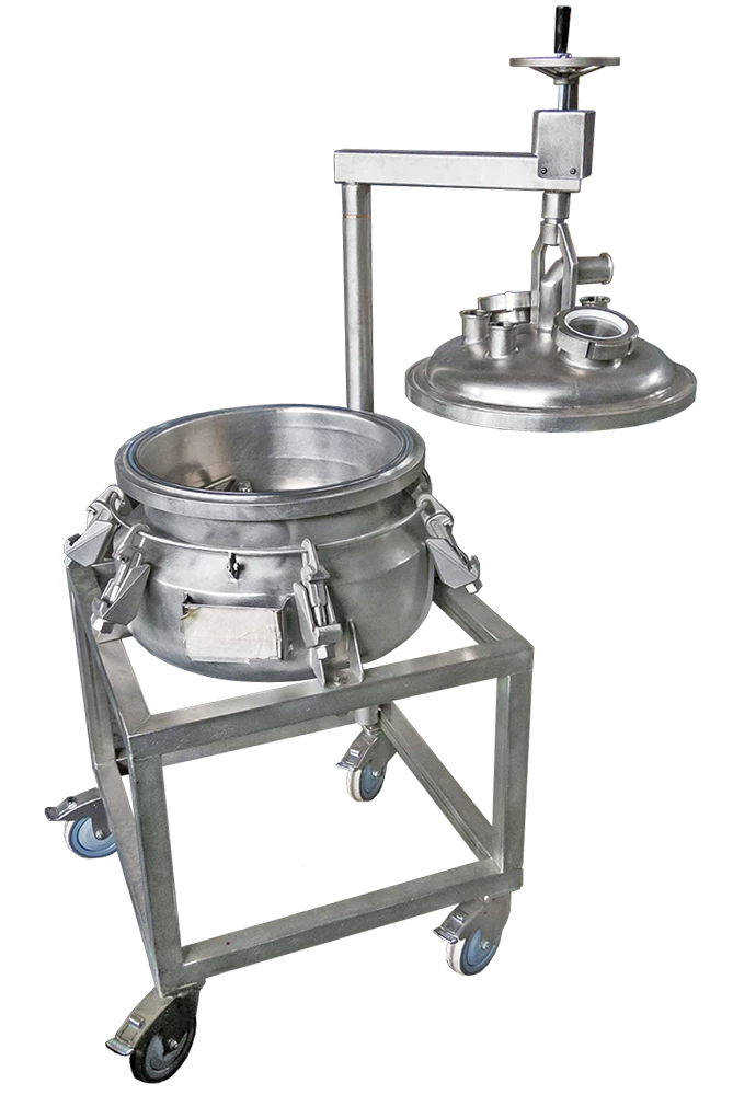 Static Nutsche Filter DN 400 with the hand crank and swing-out lid opened