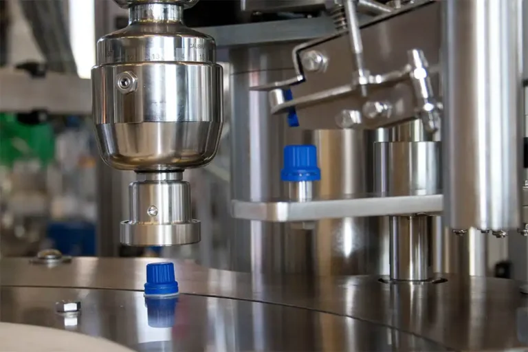 Füll- und Verschließmaschine POUCHLINE-04