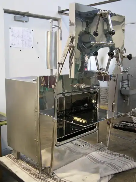 Vakuumtrockenschrank GMP 26 L