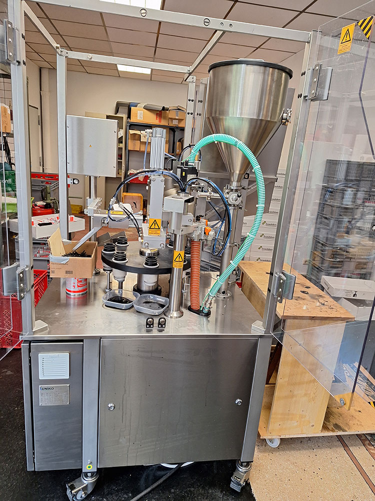 Tubenfüll- und Verschließmaschine UNIT 175